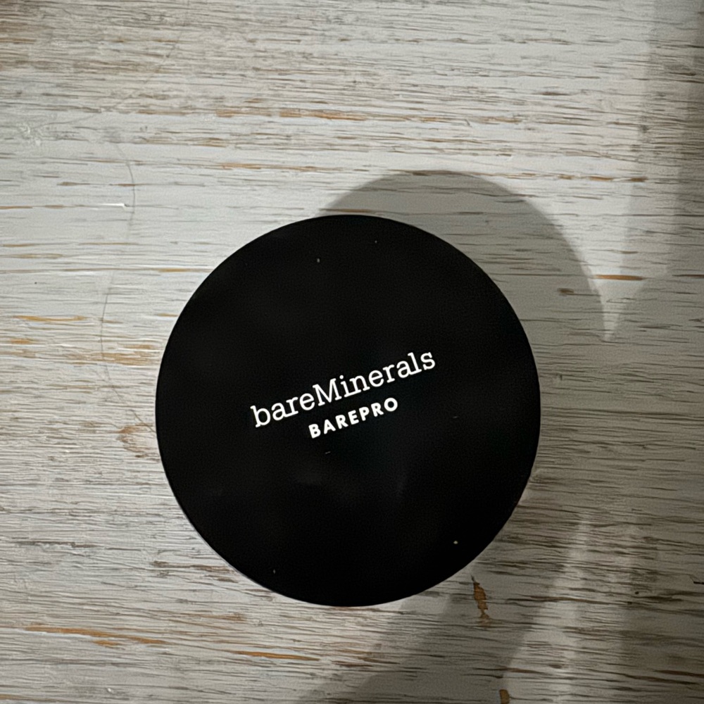 bareMinerals BAREPRO Foundation Shade Medium 35 Warm